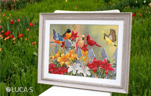 Backyard Birds with Daylilies 32x23cm SBU5024