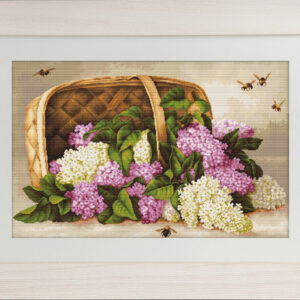 Basket of lilacs SG501