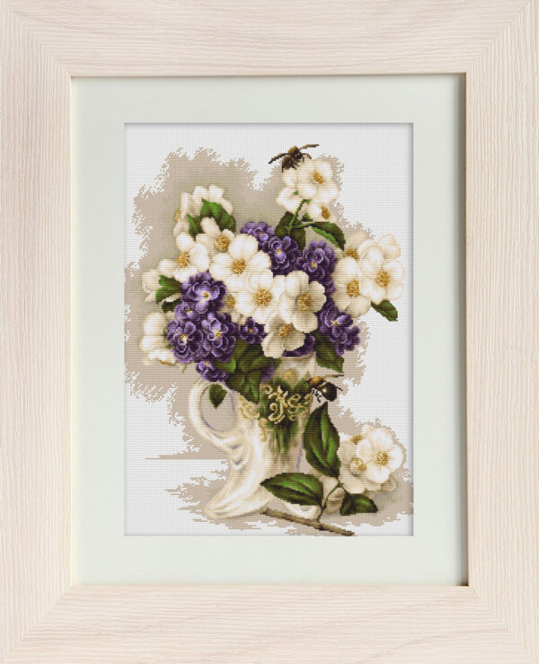 Vase with jasmine SG512