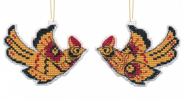 Christmas tree decoration. Little bird S1444
