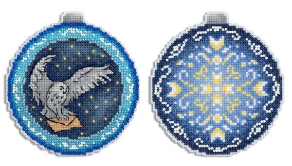 New Year's ball. Winged postman 11x10 cm SR-962